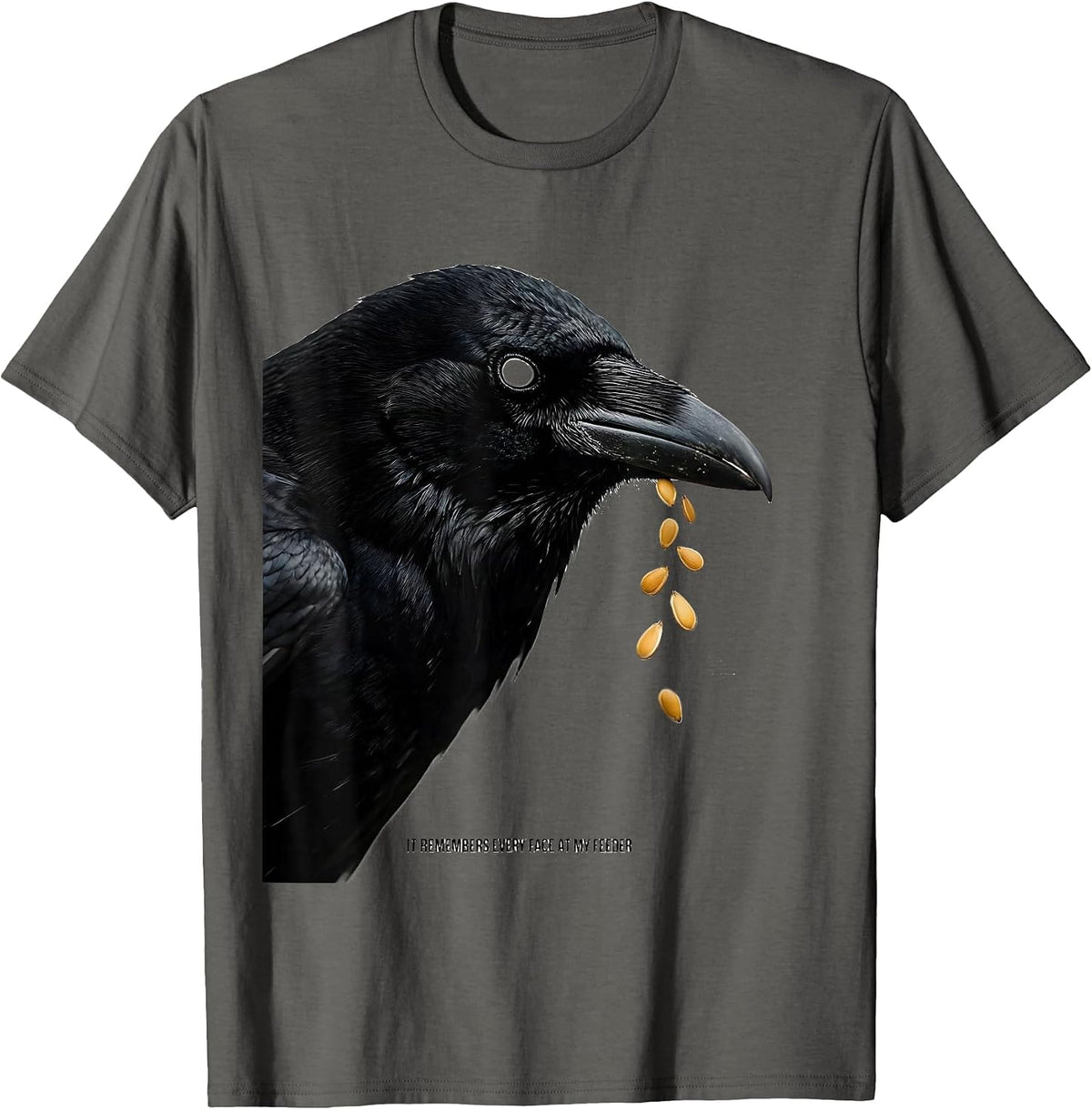 It Remembers Every Face At My Feeder Punny Crow Lover Humor T-Shirt - Asphalt Grey