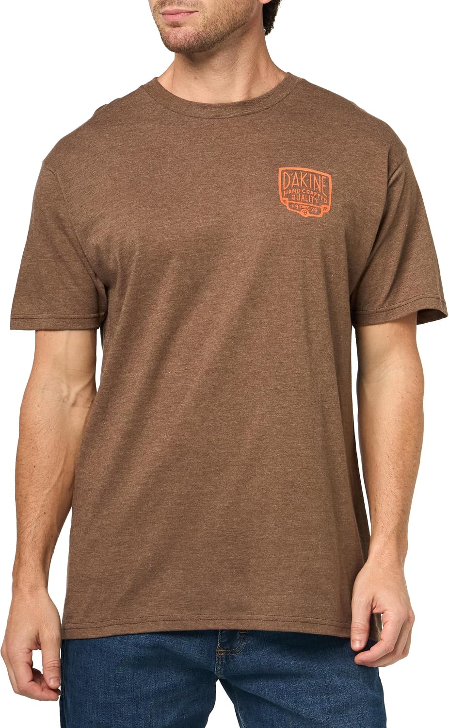 Dakine Men's Badged Short Sleeve T-Shirt – Regular Fit, Pre-Shrunk, Soft-Touch Logo Tee - Brown