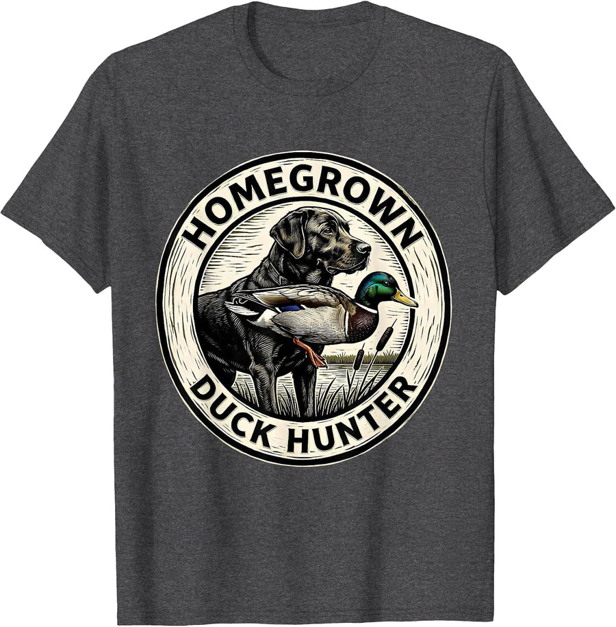 Men's Homegrown Duck Hunter Woodcut Labrador Hunting Dog Youth T-Shirt - Dark Heather Grey