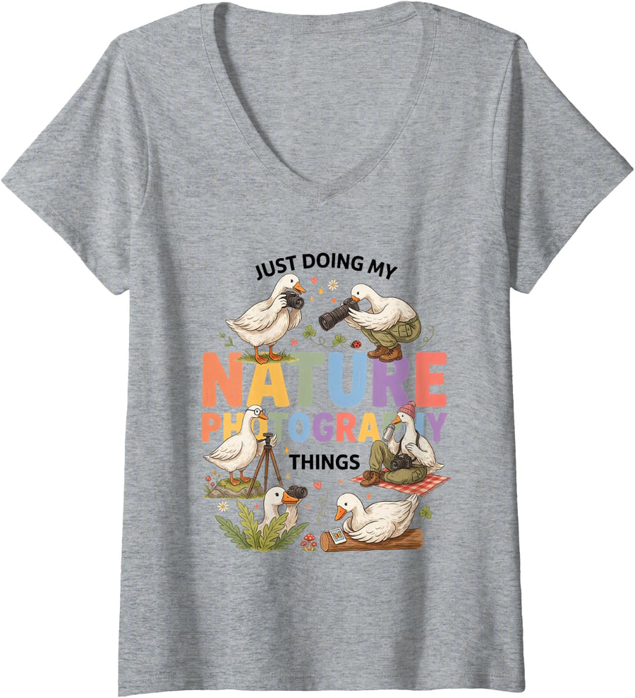 Women's Nature Photography Wildlife Outdoor Photographer V-Neck T-Shirt - Heather Grey
